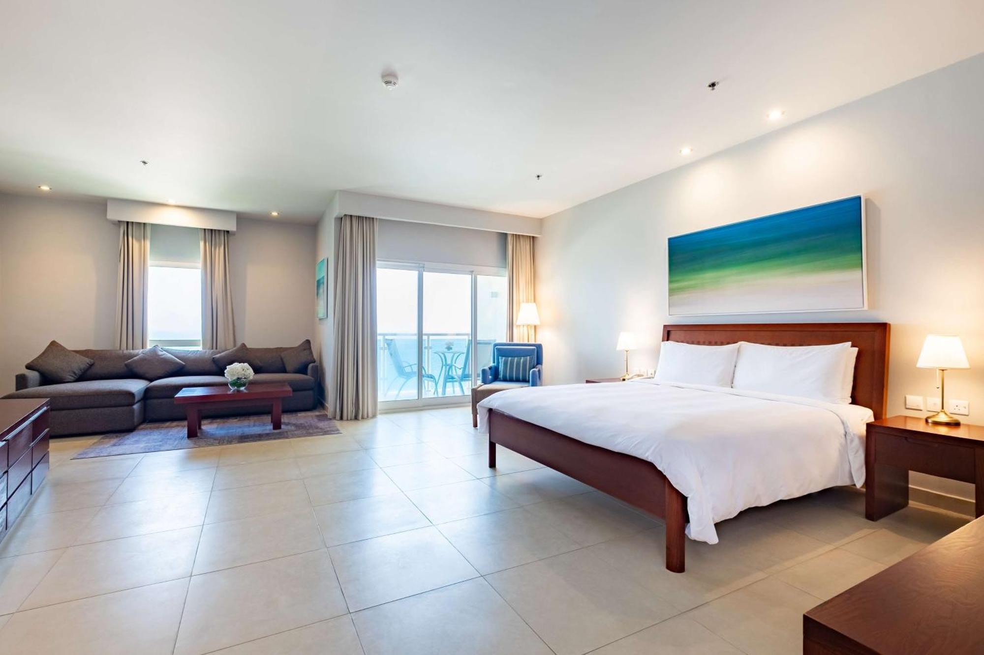 Radisson Blu Resort, Эль-Фуджайра Экстерьер фото