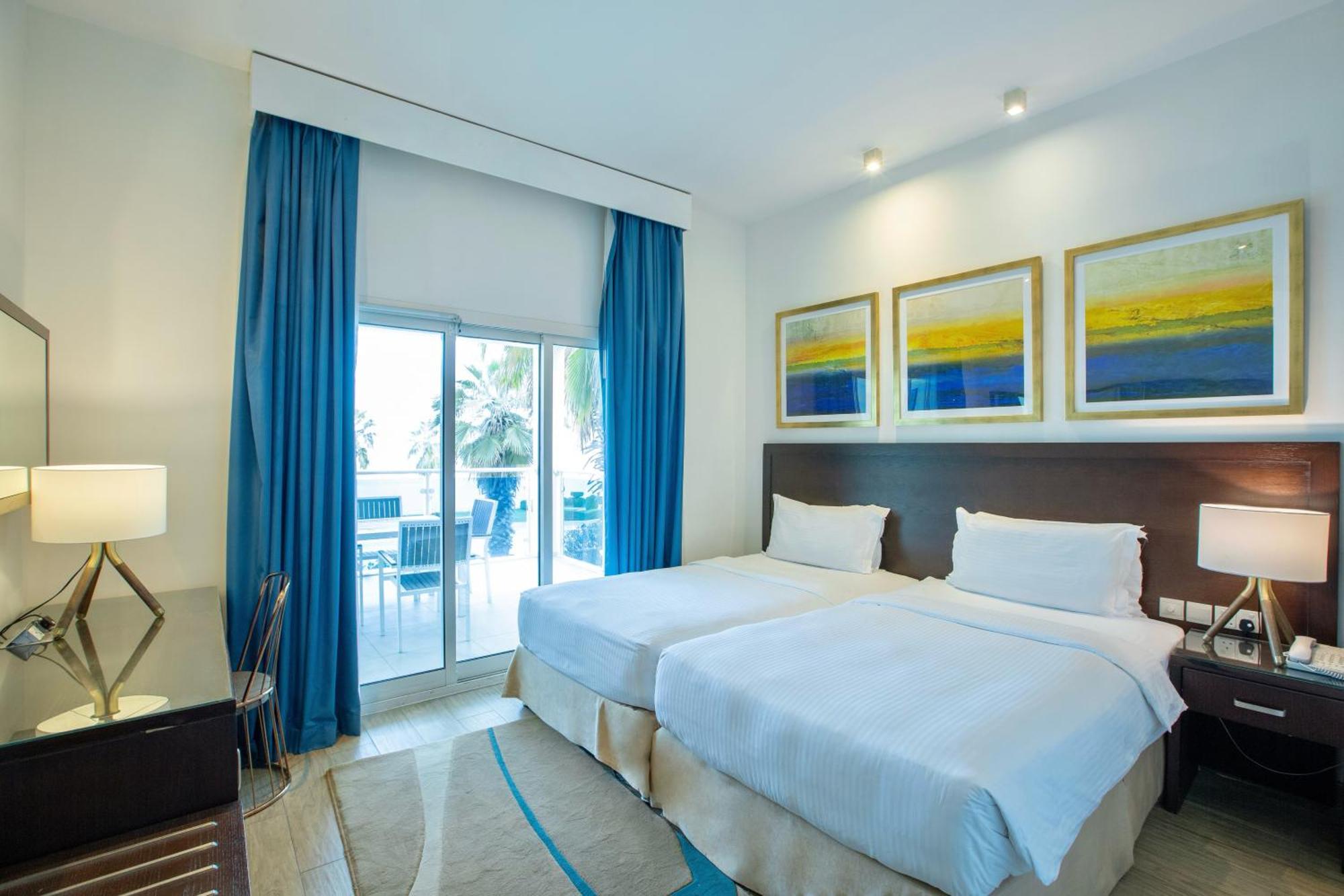 Radisson Blu Resort, Эль-Фуджайра Экстерьер фото Deluxe room